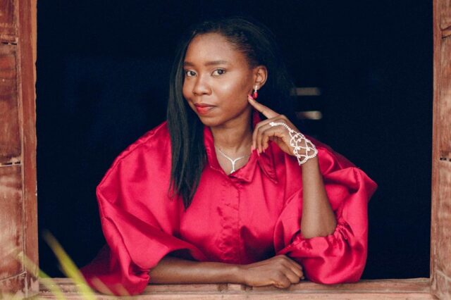 How Does Jewelry Boost Confidence Through Personal Style